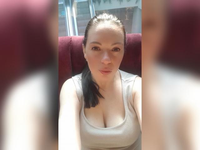Adult chat with Sweetangel37