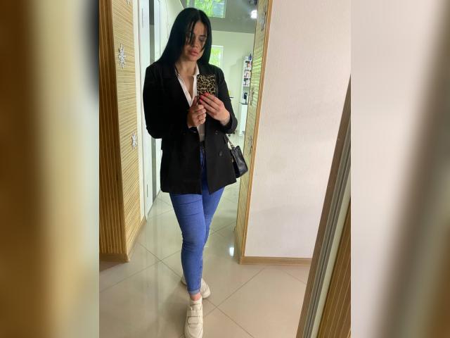 Welcome to cammodel profile for KralyaGret
