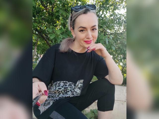 Why not cam2cam with CuteDimple