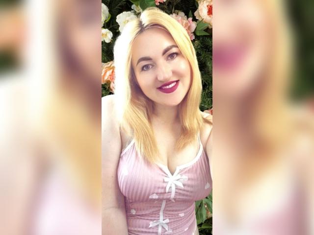 Adult chat with ZarinaSweet