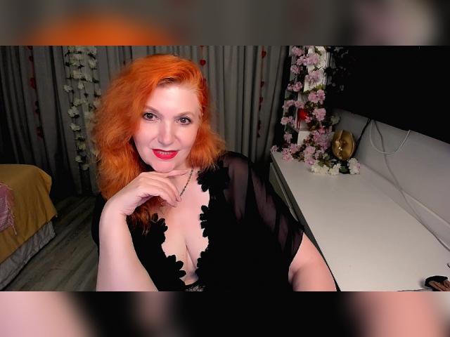 Adult chat with AlmazFireFoxOne: Legs, feet & shoes