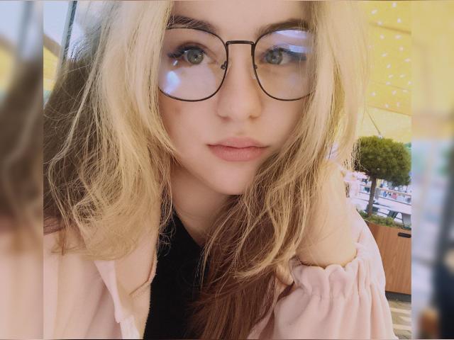 Adult chat with AlSunset22: Music