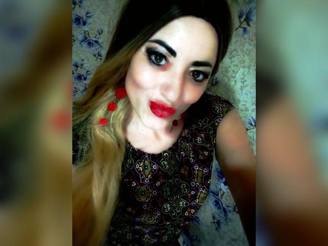 Why not cam2cam with lionessforever1: Legs, feet & shoes