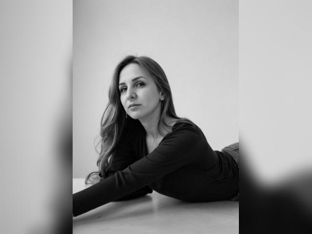 Welcome to cammodel profile for JuliaBlonde: Dancing