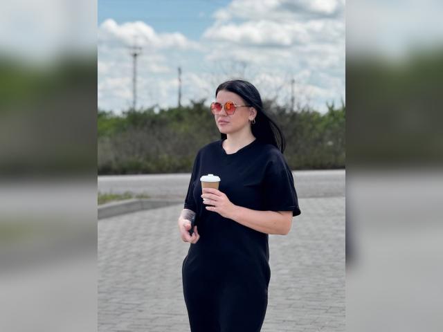 Adult chat with KralyaGret