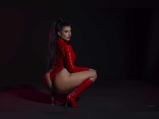 Welcome to cammodel profile for GiselleReine: Latex & rubber