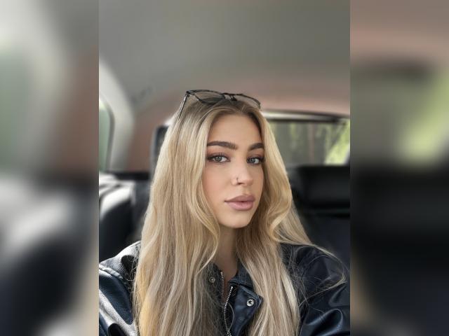 Adult chat with PrettyBunny: Ask about my Hobbies