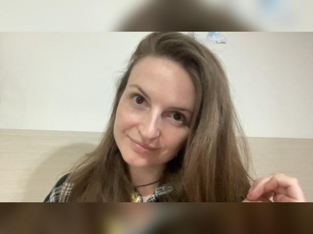 Find your cam match with SabrinaWay: Ask about my other interests