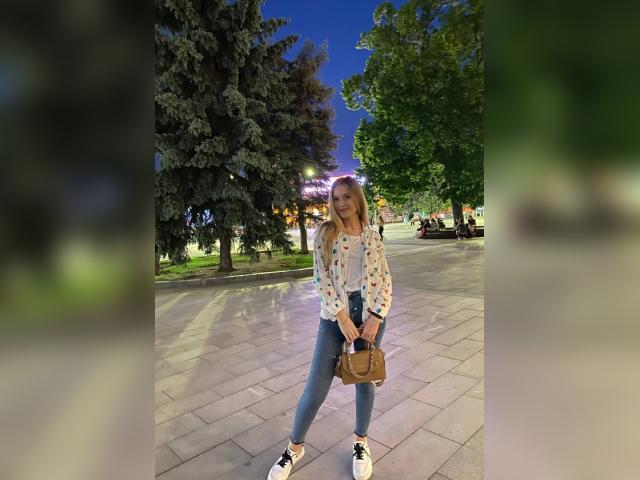 Why not cam2cam with SunnyAlicia24