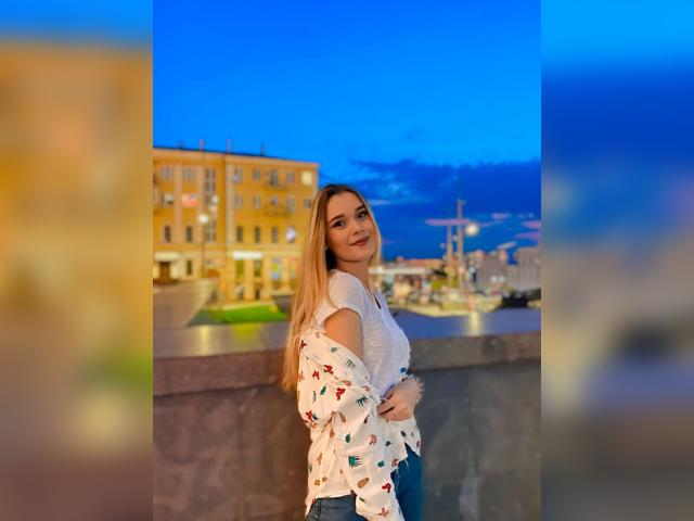 Adult chat with SunnyAlicia24