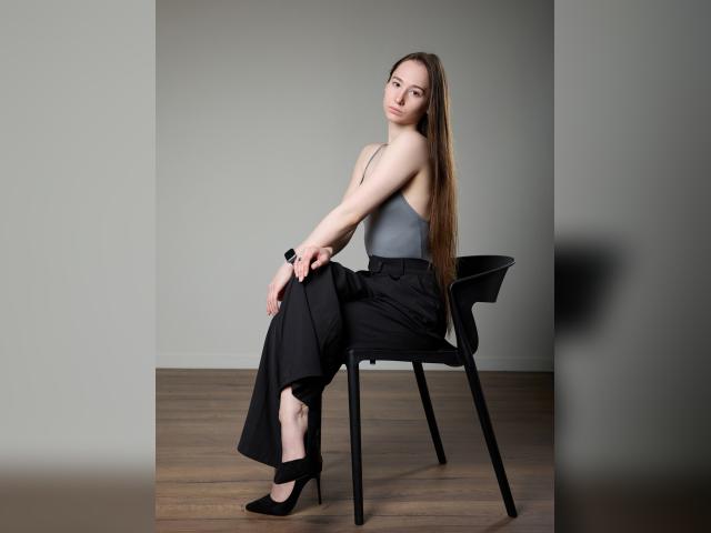 Adult chat with SelenaG89: Nails