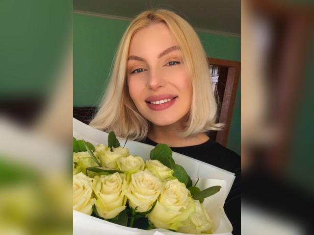 Welcome to cammodel profile for WildMiia: Dancing