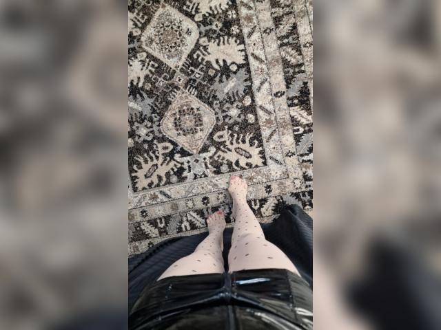 Adult chat with QueenJuliaA: Latex & rubber