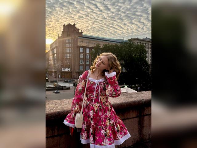 Adult chat with LadyRed1919
