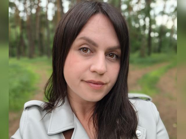 Adult chat with CuteTory: Music