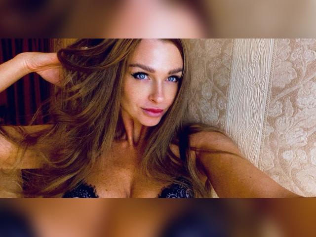 Welcome to cammodel profile for BarbieKiss: Lingerie & stockings