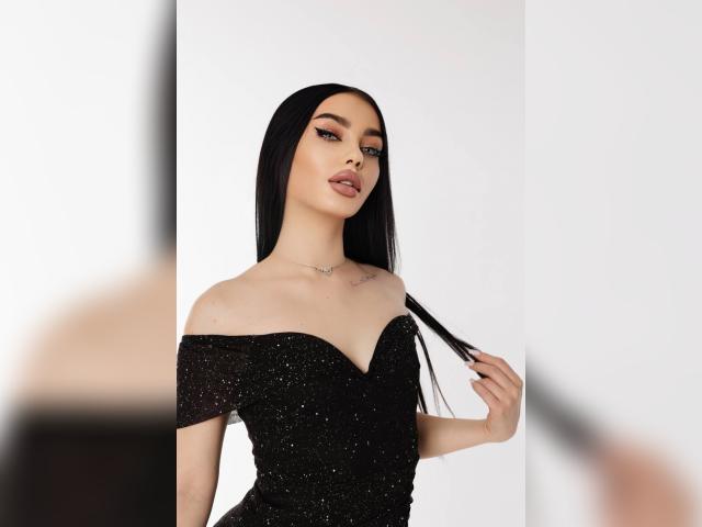 Adult chat with juicyX: Exhibition