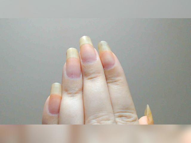 Welcome to cammodel profile for LuckyLilu: Nails