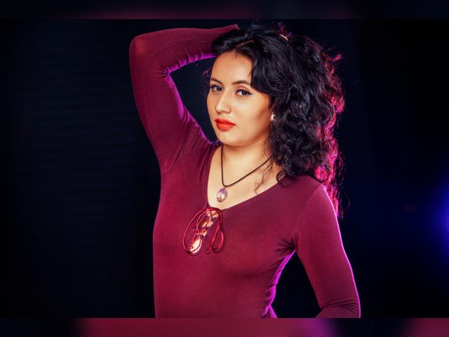Why not cam2cam with KourtneyLobo: Kissing