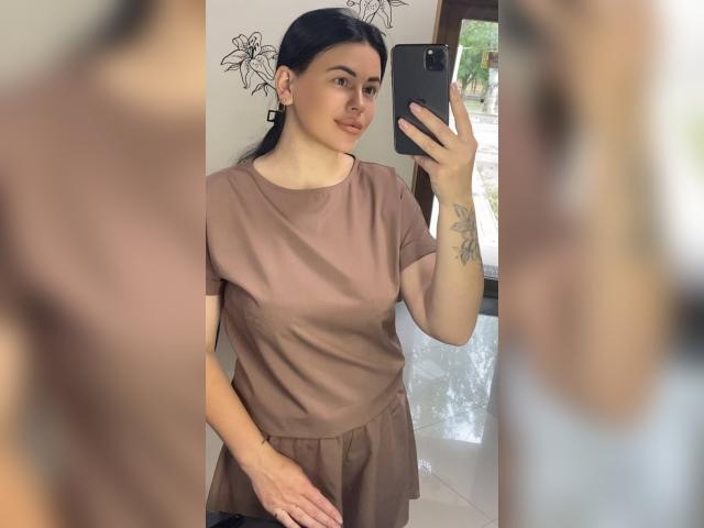 Adult chat with KralyaGret