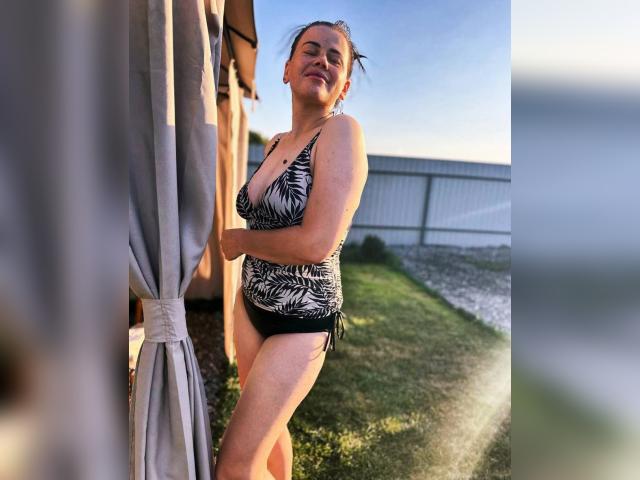 Welcome to cammodel profile for KralyaGret