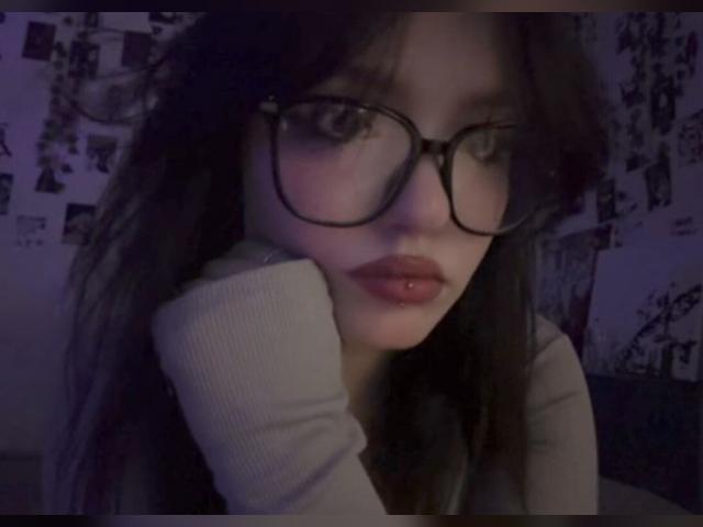 Adult chat with GabriellaSoliis: Role playing