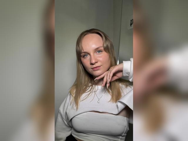Welcome to cammodel profile for AmeliaBerns: Nipple play
