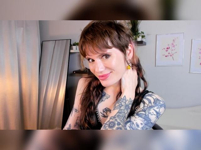 Welcome to cammodel profile for AngelaFog: Leather