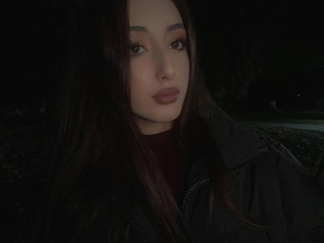 Adult chat with CindyR21: Smoking