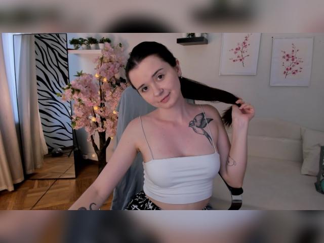 Welcome to cammodel profile for BettyDafoe: Leather