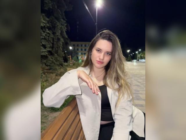 Welcome to cammodel profile for CuteRiii
