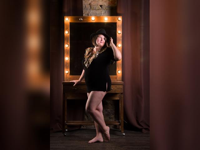 Welcome to cammodel profile for AlianesaSky41: Lingerie & stockings