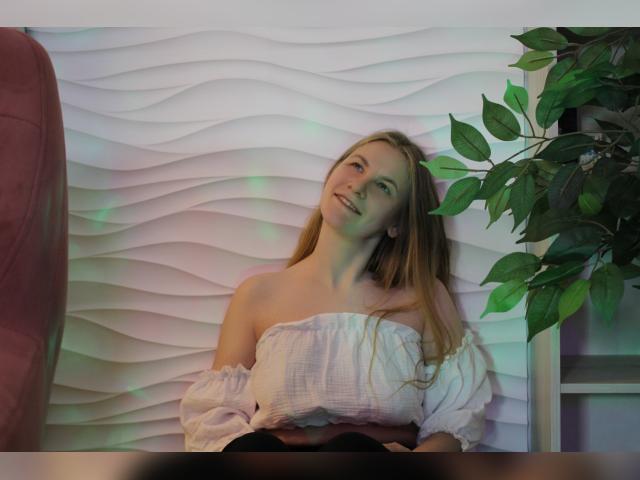 Why not cam2cam with JadeSoft: Strip-tease