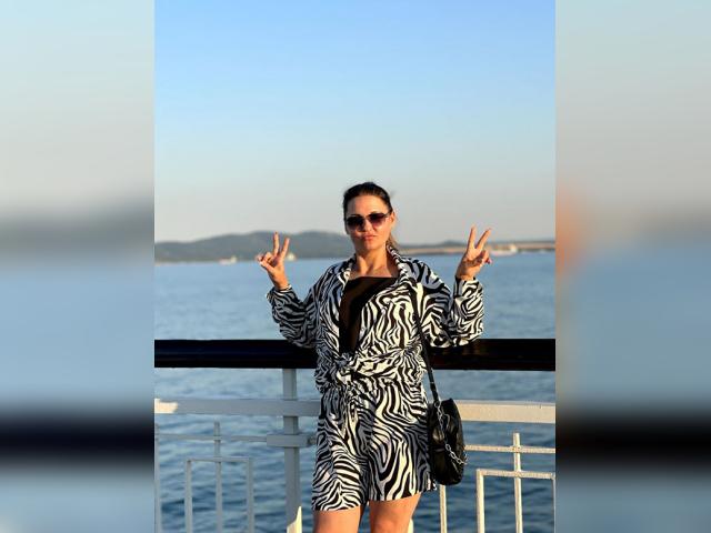 Welcome to cammodel profile for Sugar321Foxy: Fitness