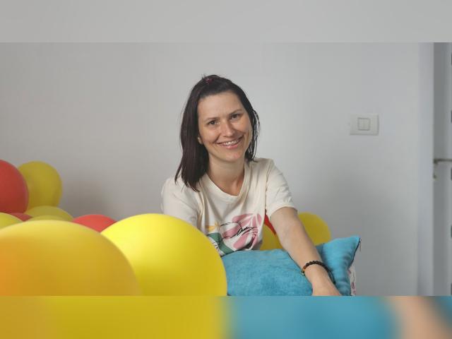 Why not cam2cam with NicoleRivas: Travel