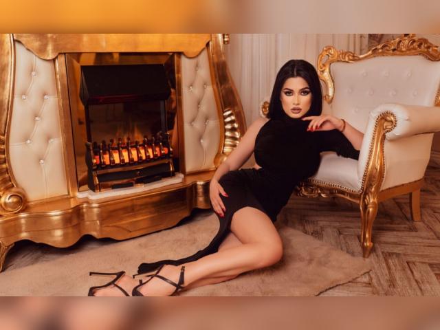 Watch cammodel EvaBanks: Outfits