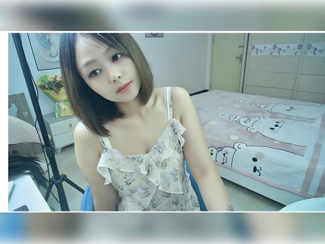 Why not cam2cam with GinaJudy: Strip-tease