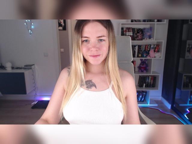 Adult chat with EmmaBryan: Leather