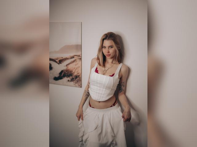 Adult chat with NicoleMoonlight: Lingerie & stockings