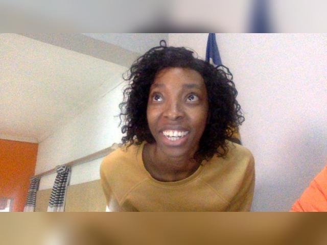 Connect with webcam model BabySpice69: Outfits