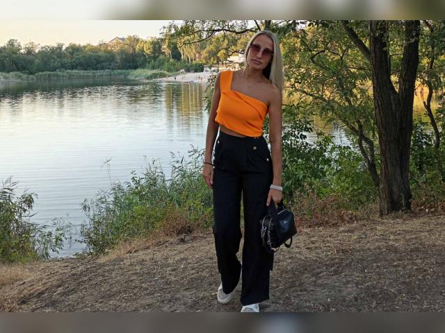 Welcome to cammodel profile for NataliNice: Nails