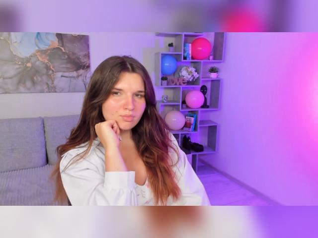 Adult chat with BonnieFlower: Nails
