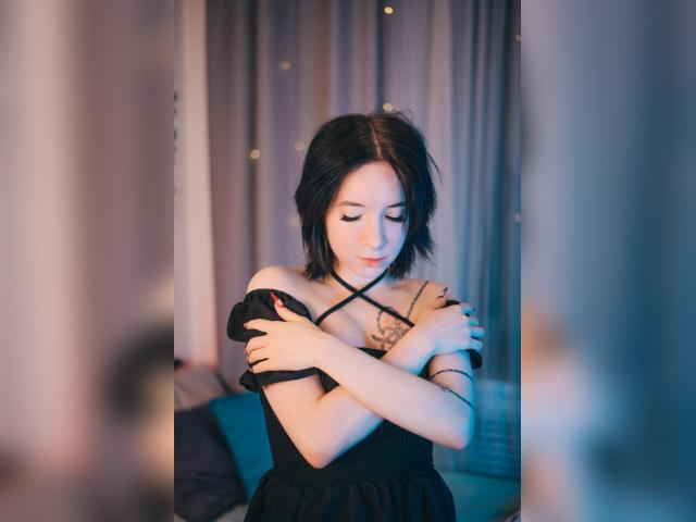 Adult webcam chat with lilithlunna: Outfits