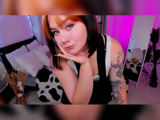 Welcome to cammodel profile for lunaali: Legs, feet & shoes