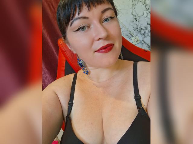 Why not cam2cam with sweetcandymmm: Mistress