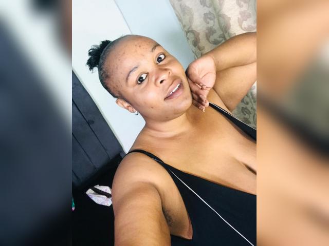 Welcome to cammodel profile for KINKYBOOTI22: Lingerie & stockings