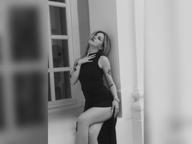 Welcome to cammodel profile for YourNaomi: Dominatrix
