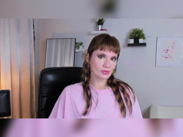 Welcome to cammodel profile for AngelaFog: Leather