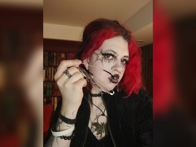 Welcome to cammodel profile for NoellePaws: Kissing