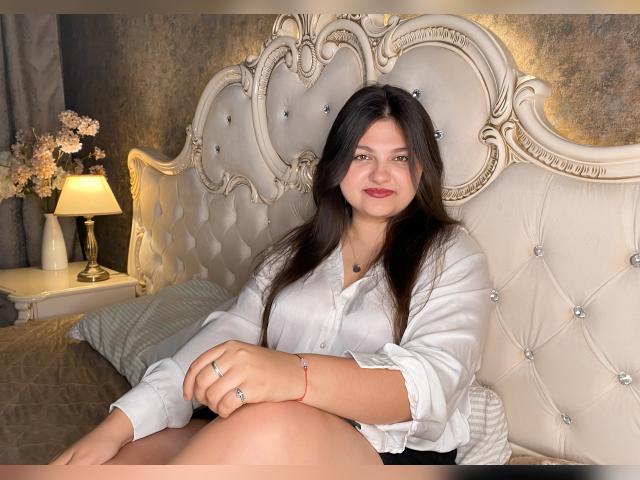 Welcome to cammodel profile for BellaNight: Art
